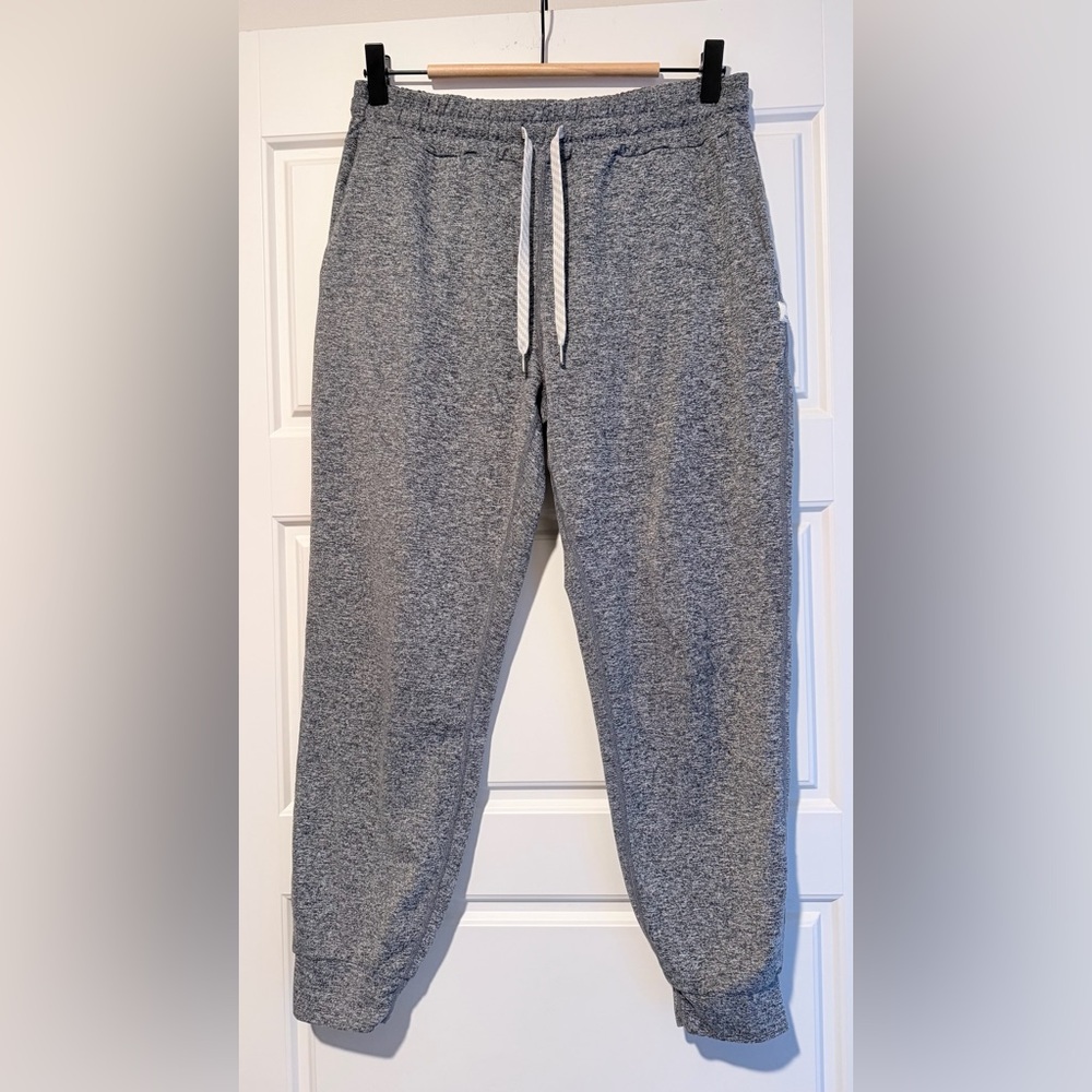 Women Vuori Performance Grey Jogger Pants